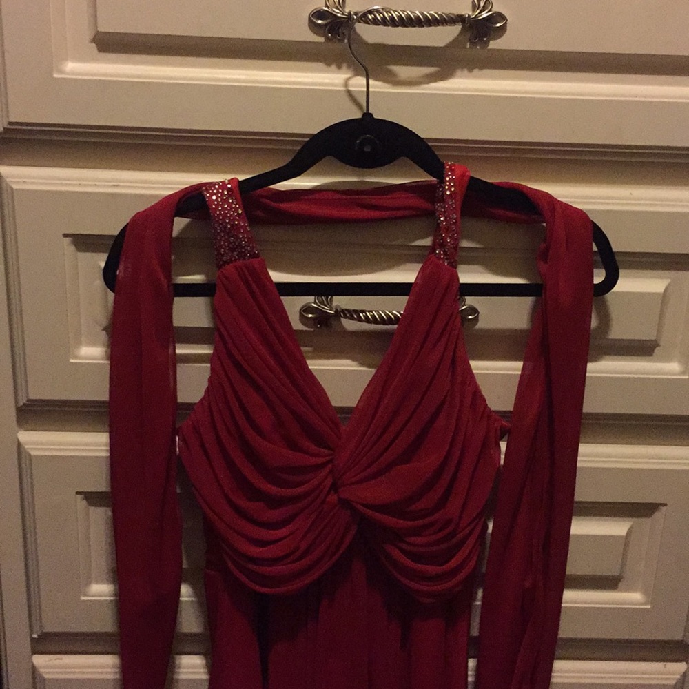 Red banquet/ prom/ formal dress